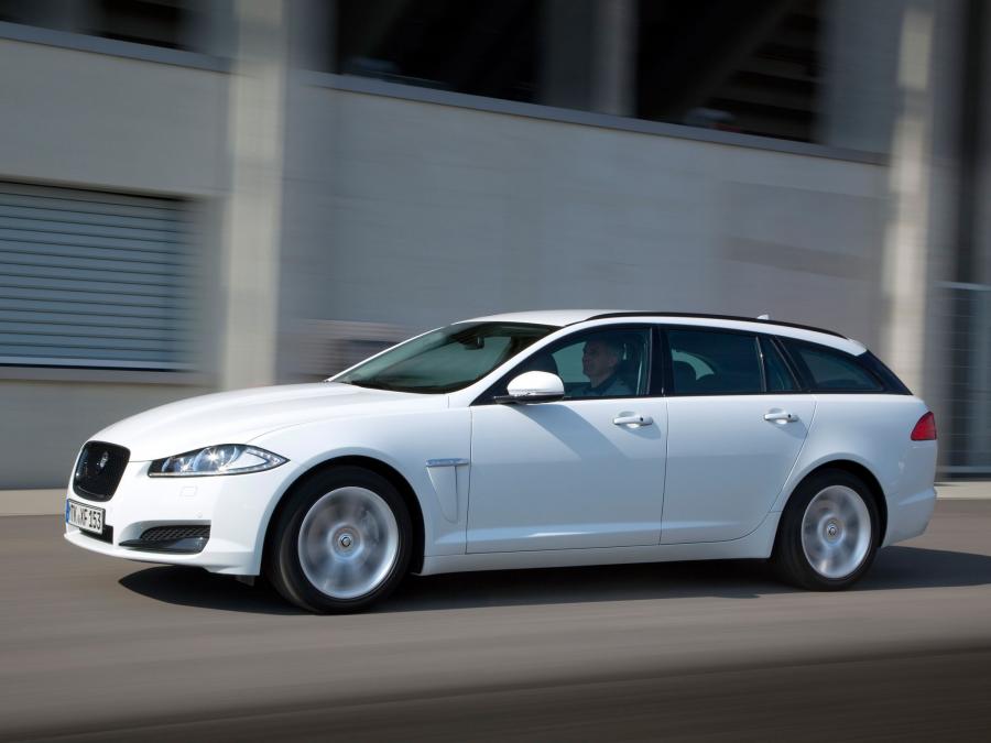  Jaguar XF Sportbrake 2012 года  (фото 11 из 63)